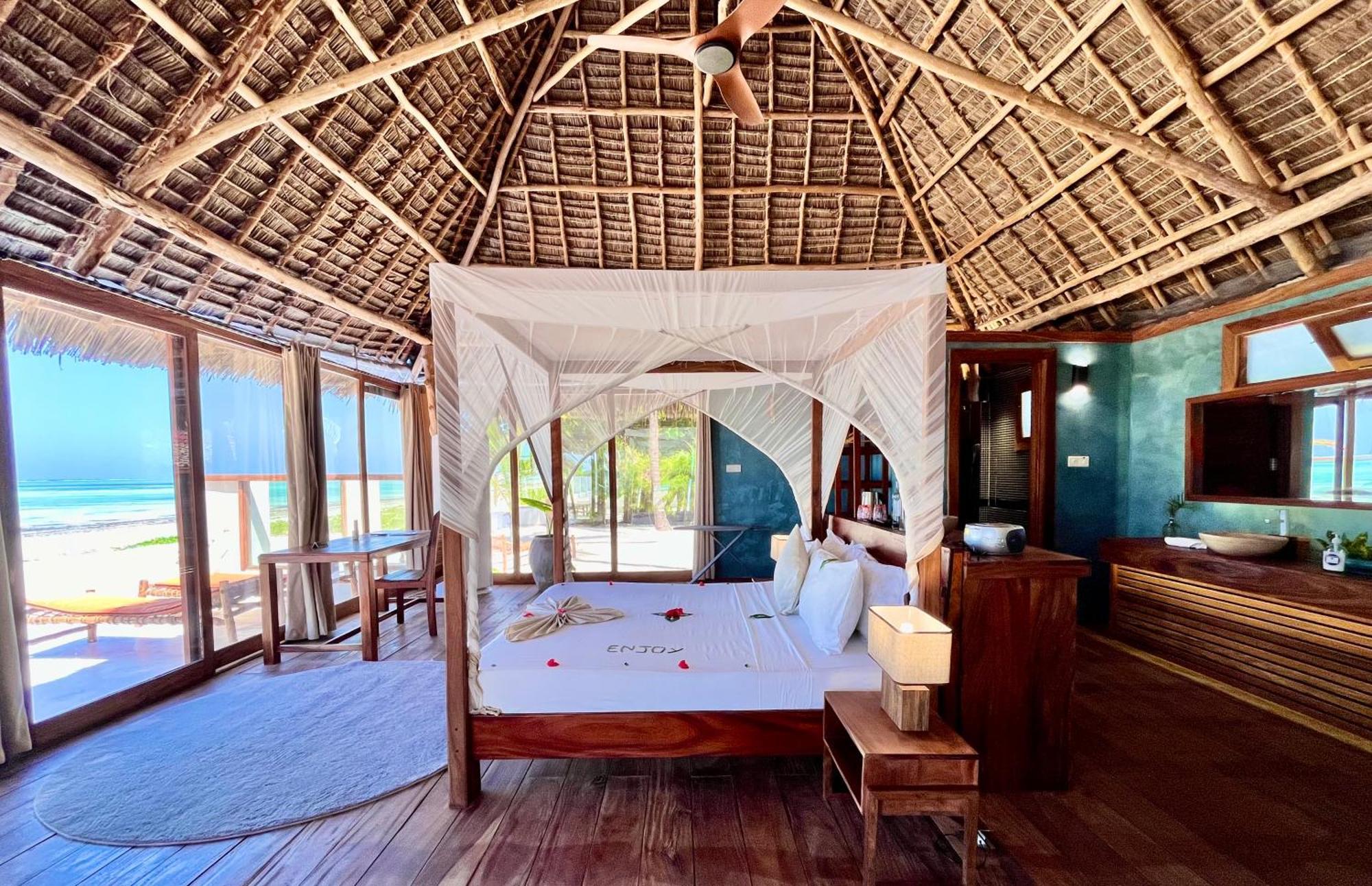 Tiki Beach Club & Resort (Adults Only) Bwejuu Eksteriør bilde