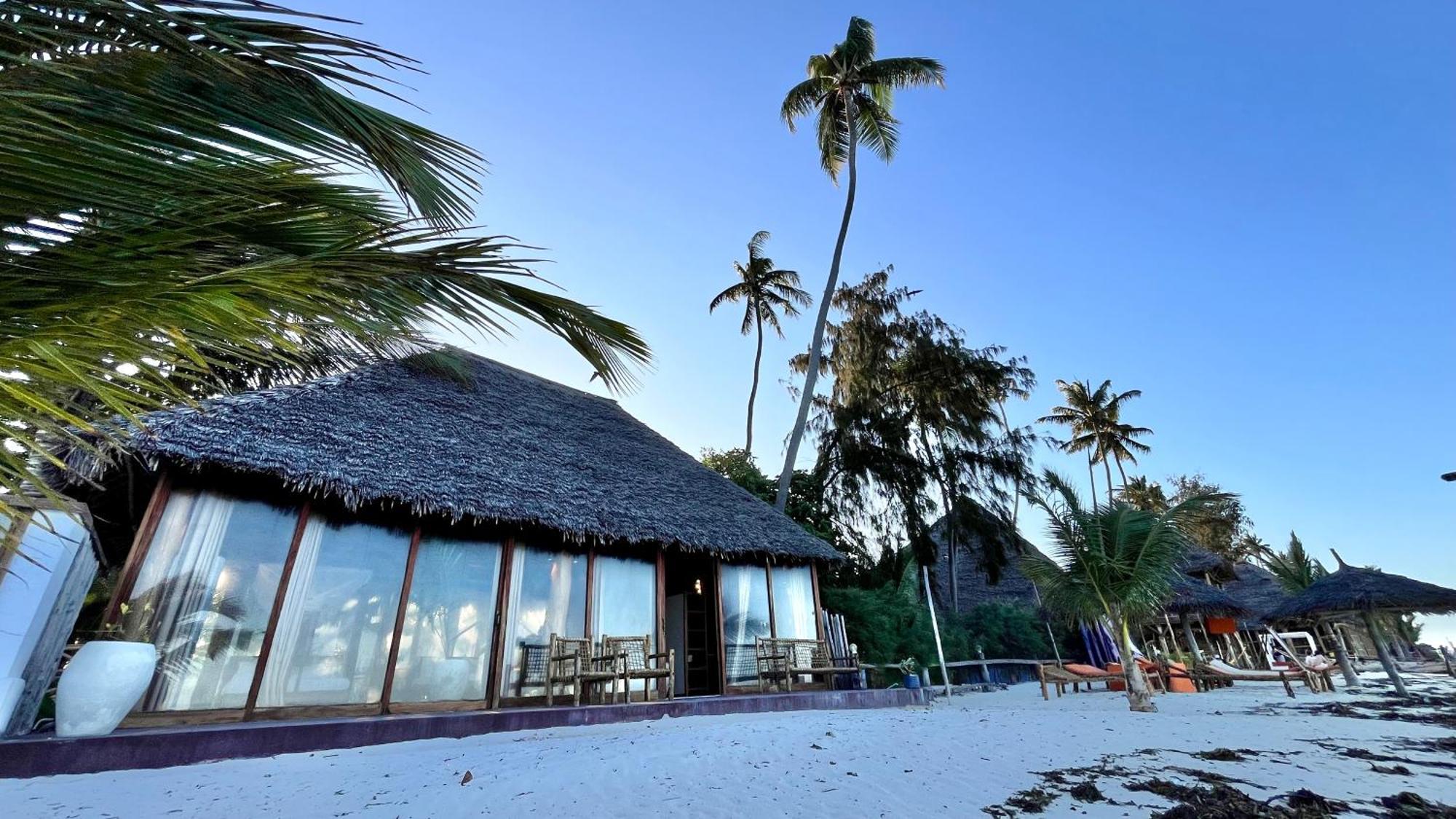 Tiki Beach Club & Resort (Adults Only) Bwejuu Eksteriør bilde