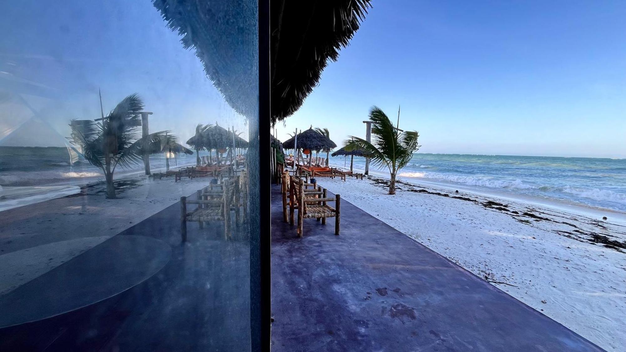 Tiki Beach Club & Resort (Adults Only) Bwejuu Eksteriør bilde